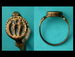 Ring, Medieval, Men's, Bat on the Bezel?, c. 14th-17th Cent